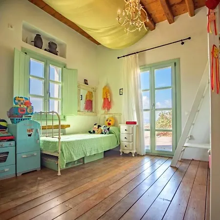 Luxury Estate Plaka וילה Naxos City